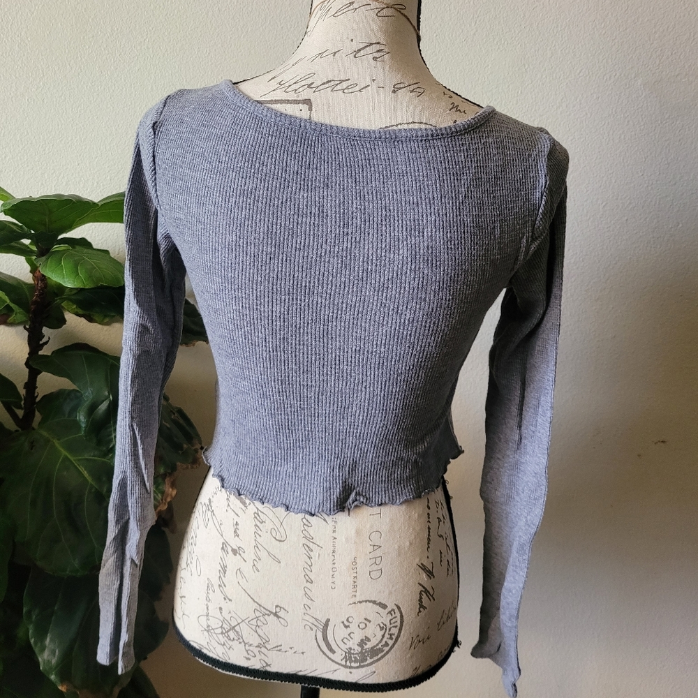 Colsie Grey Thermal Crop Top - Picture 2 of 5